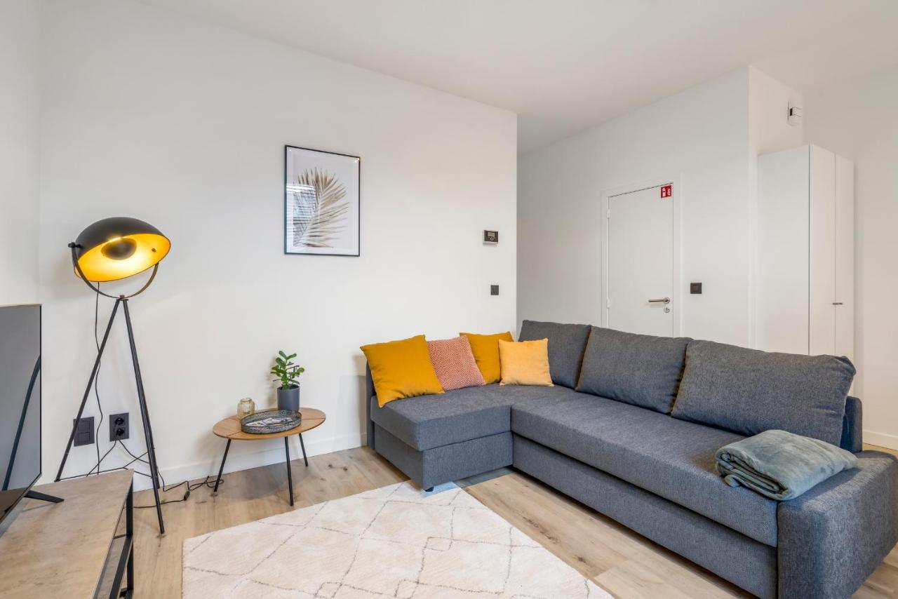 Apartamento Cosy, Furnished & Renovated Flat With Outside Lounge Gante Exterior foto
