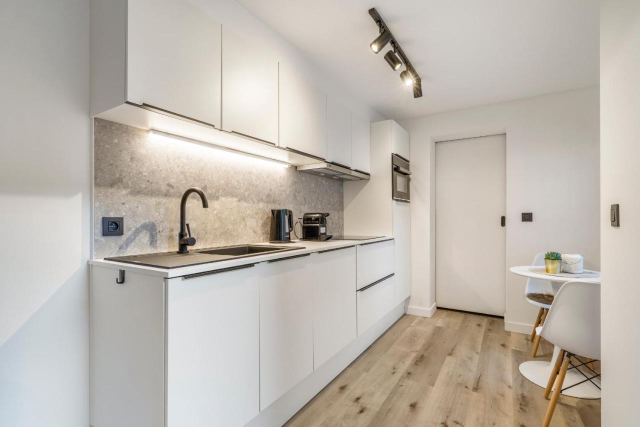 Apartamento Cosy, Furnished & Renovated Flat With Outside Lounge Gante Exterior foto